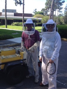 Jenny Galivanez-Slone and her father generously picked up the nucs and delivered them safely to the entomology building.